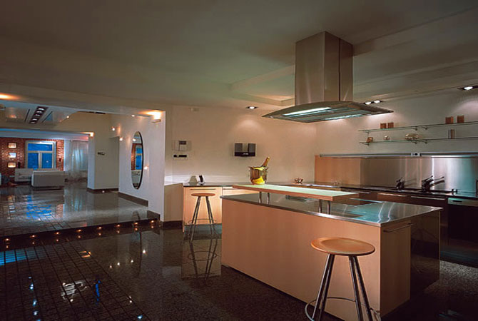 дизайн квартир совмещение кухни с балконом